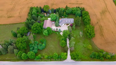 2416 Sunningdale Road W • London North, ON photo 4
