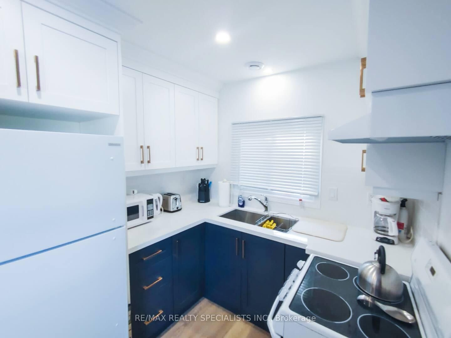 12209 Lakeshore Road • Wainfleet, ON photo 8