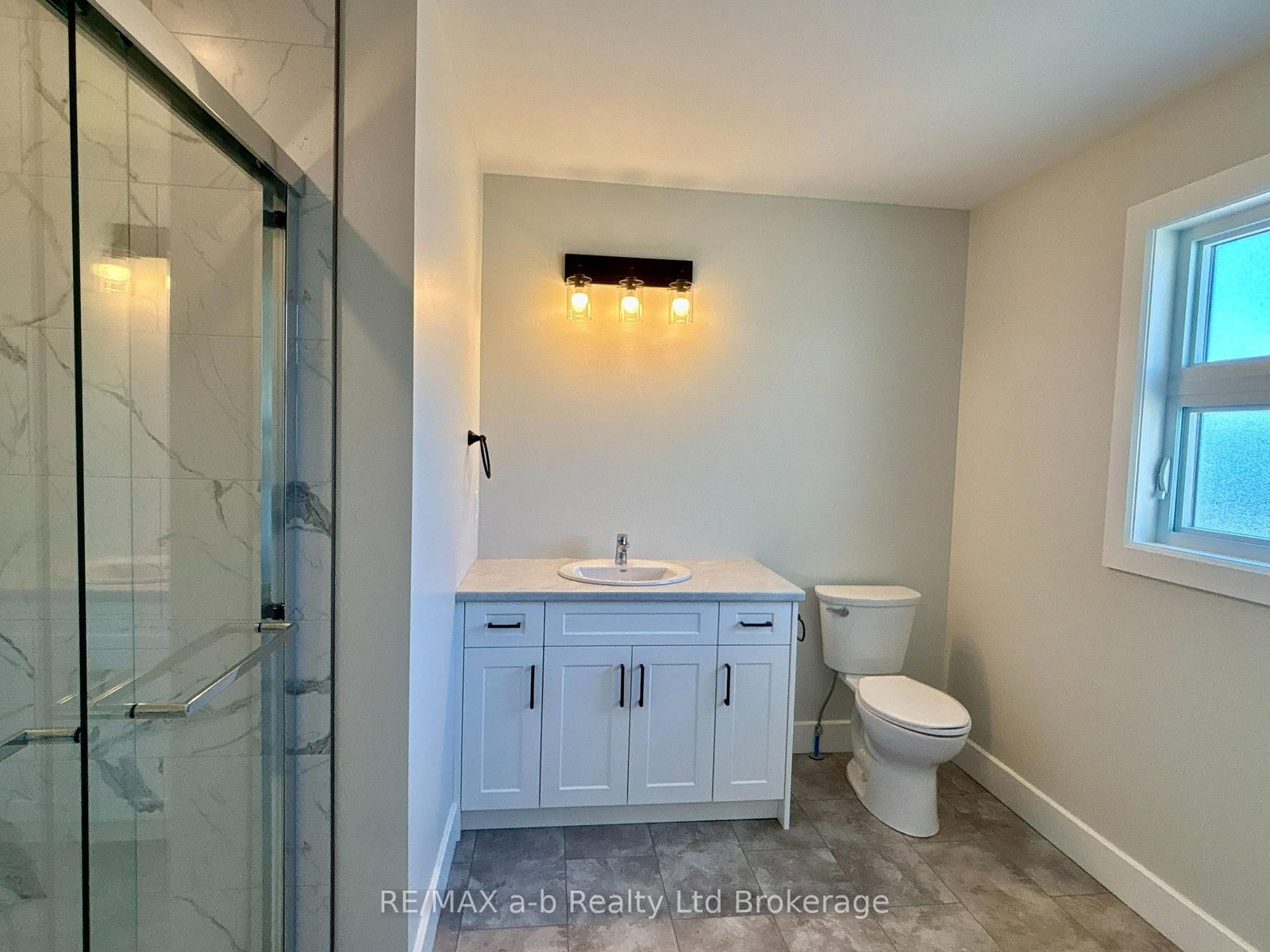 41 Cash Crescent • Ingersoll, ON photo 13