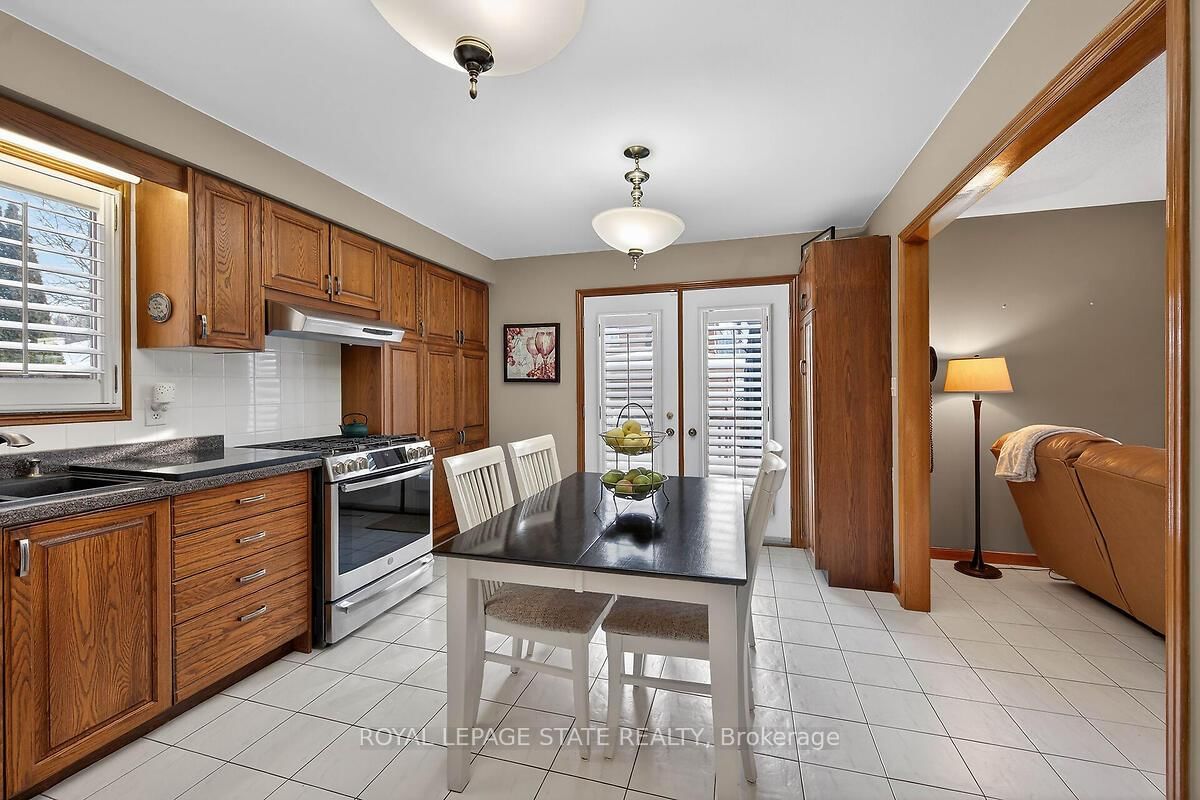 15 Gabriele Court • Hamilton, ON photo 13