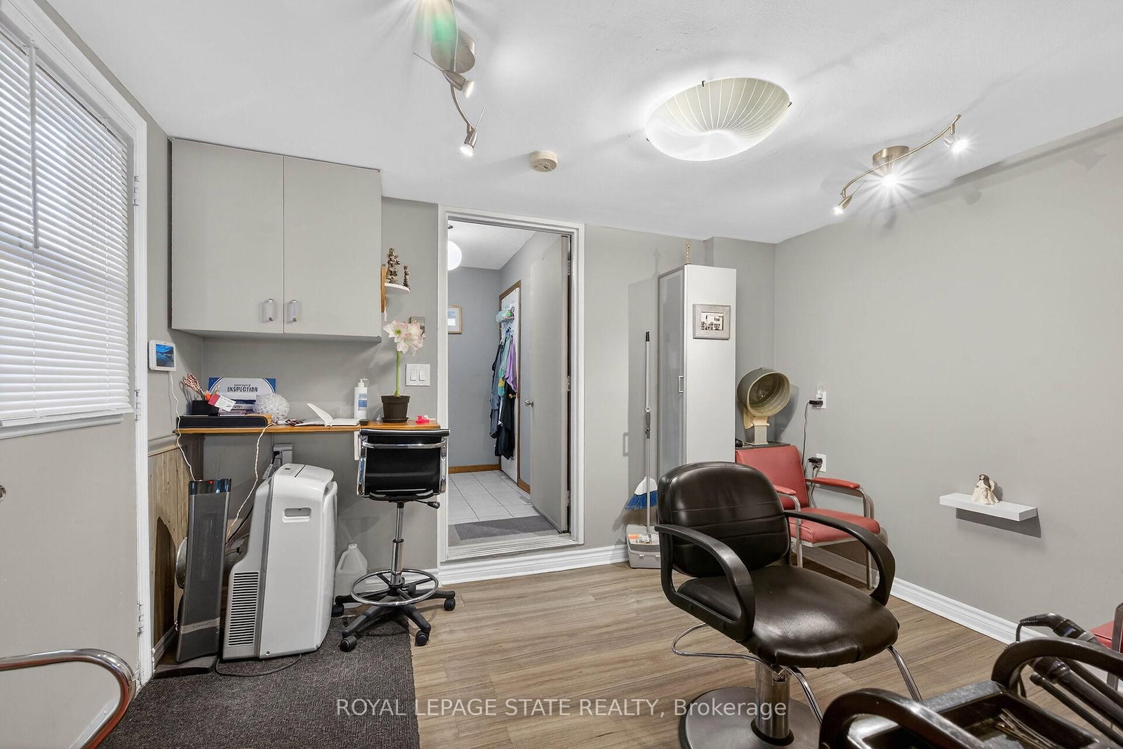 15 Gabriele Court • Hamilton, ON photo 18