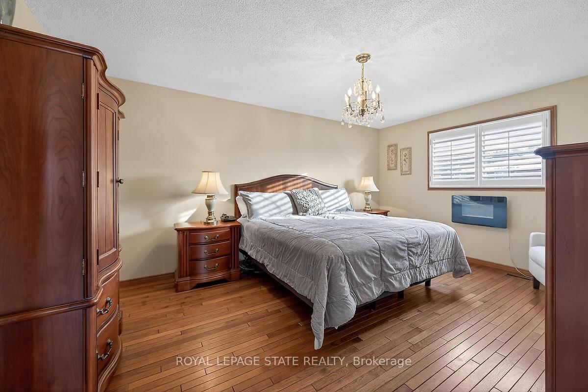 15 Gabriele Court • Hamilton, ON photo 20