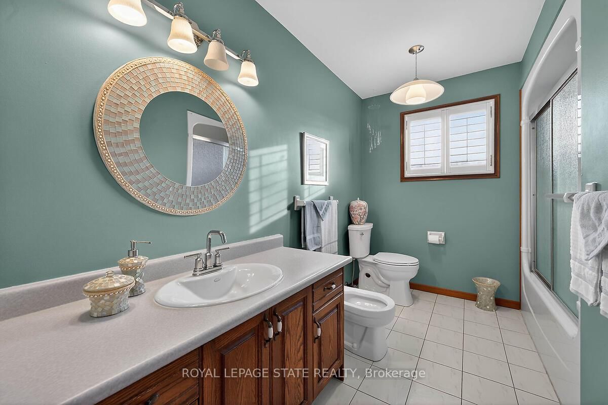 15 Gabriele Court • Hamilton, ON photo 24