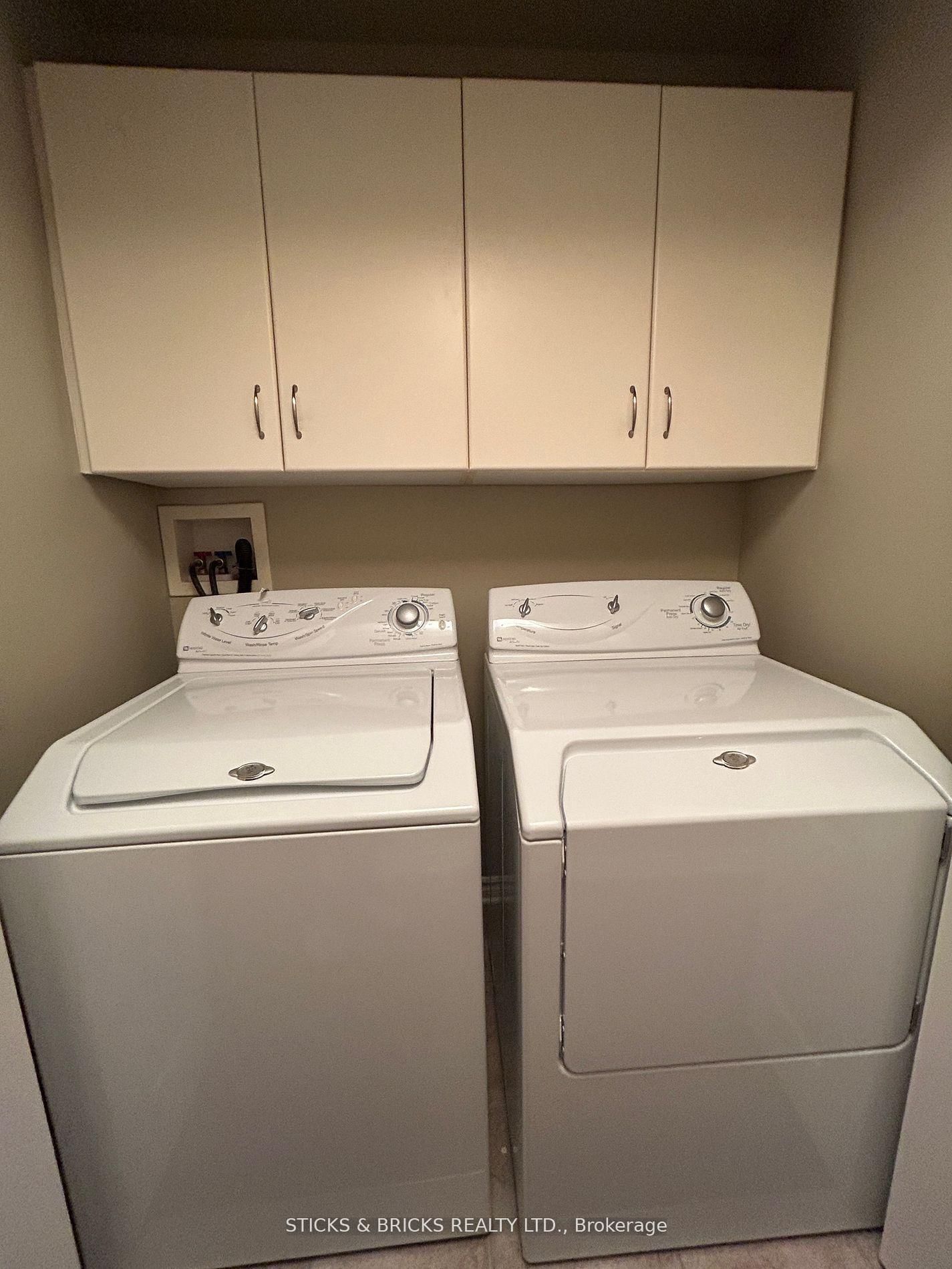 3241 Montrose Road, Unit 12 - Photo 27
