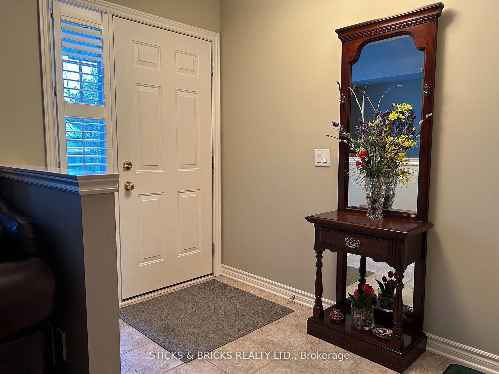 3241 Montrose Road, Unit 12 - Photo 3