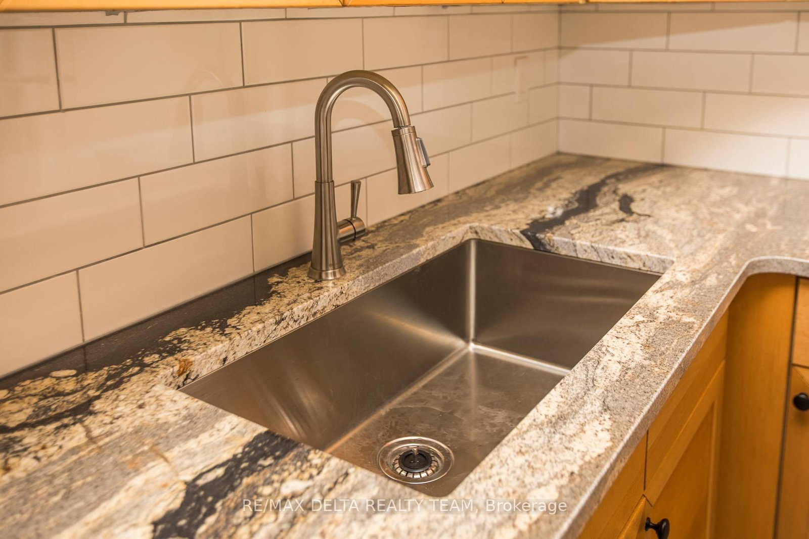 323 Monica Crescent, Unit 8 - Photo 16