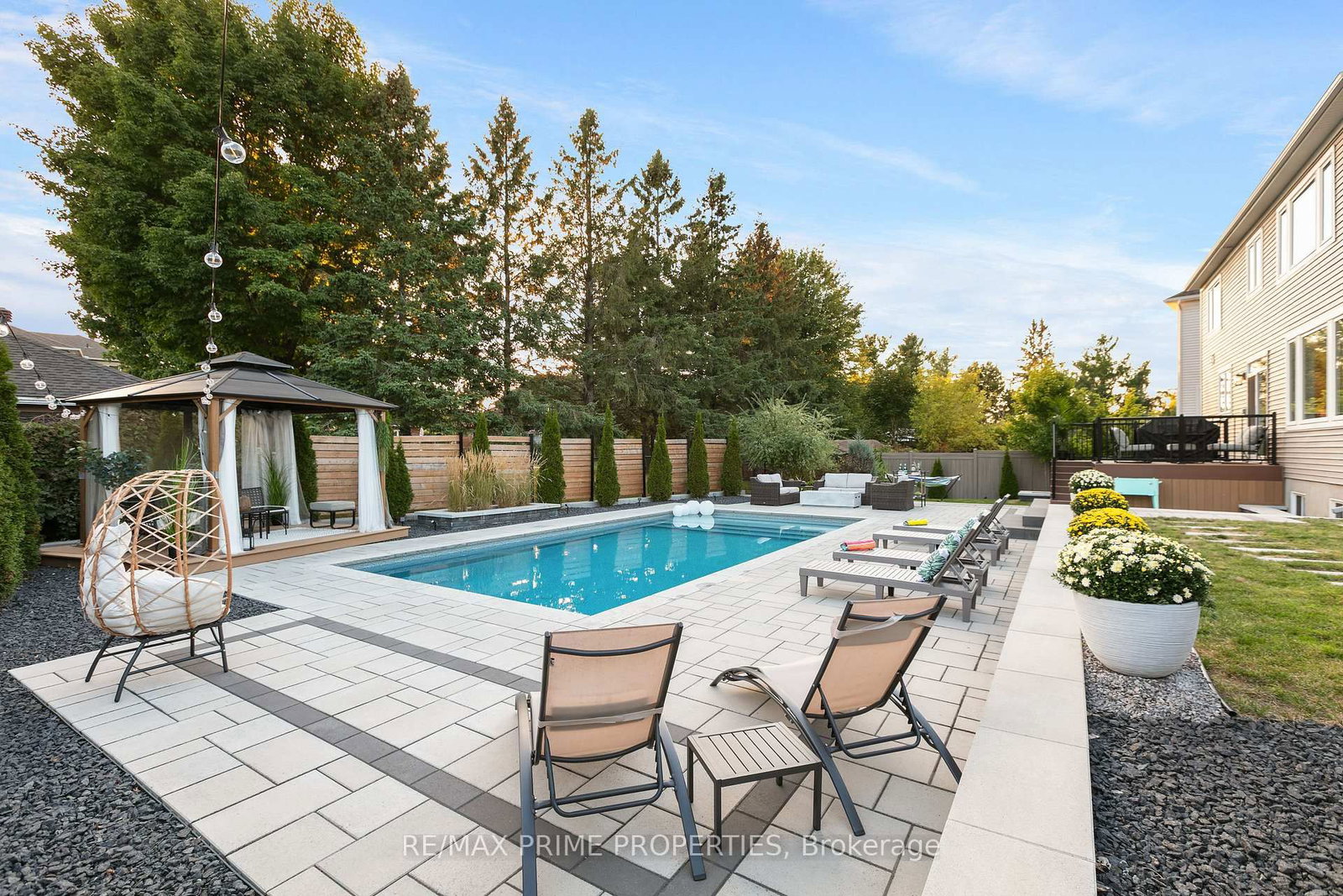 148 Aubrais Crescent • Ottawa, ON photo 37
