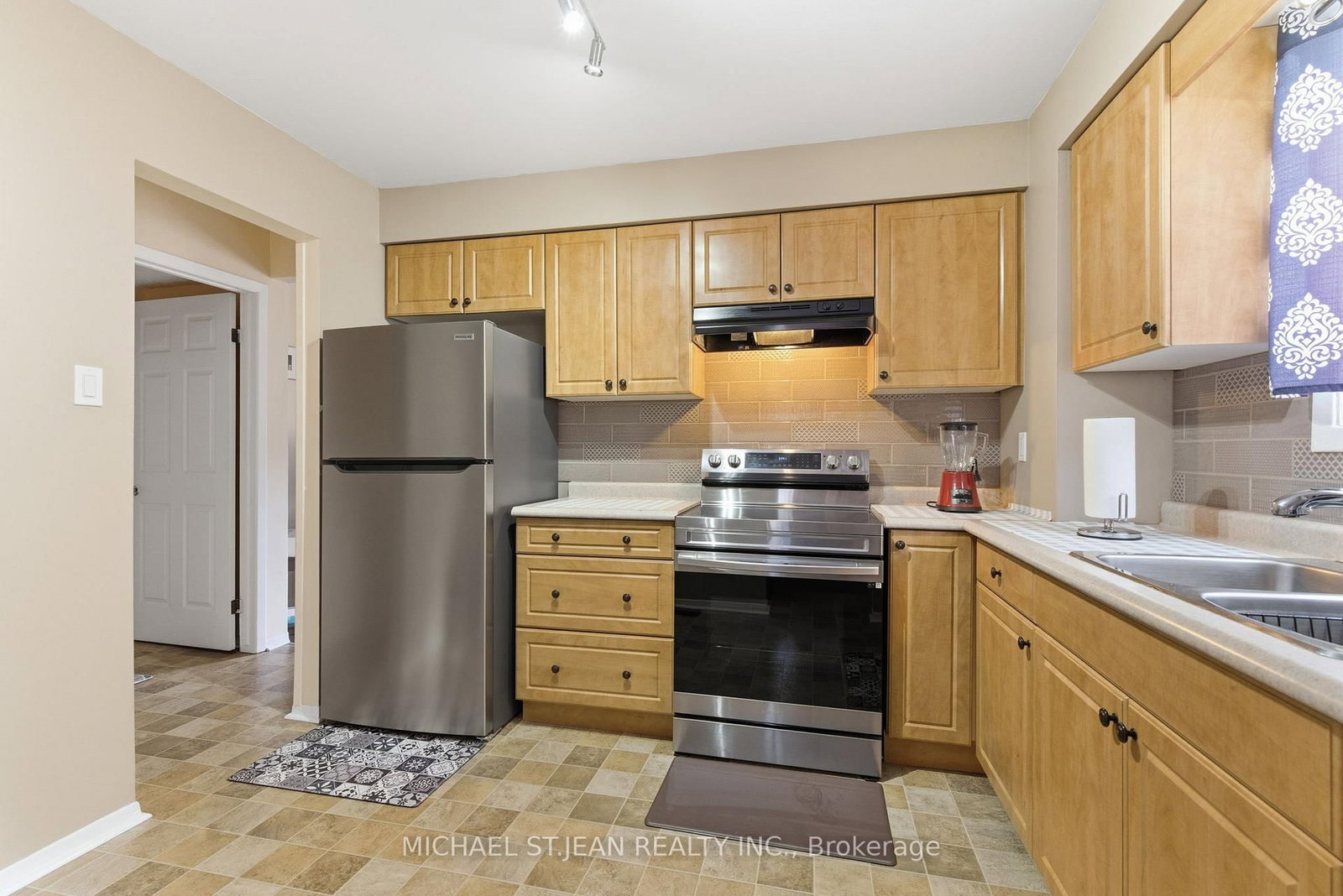185 Denistoun Street, Unit 116 - Photo 8