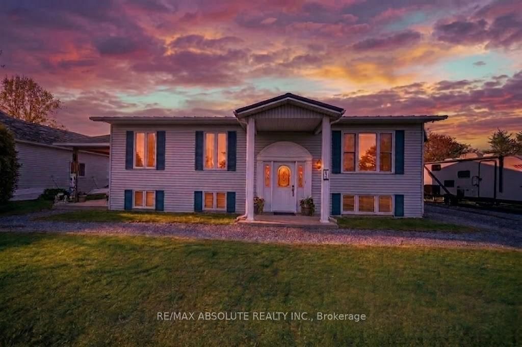 38 Duchesse Crescent • Russell, ON photo 2