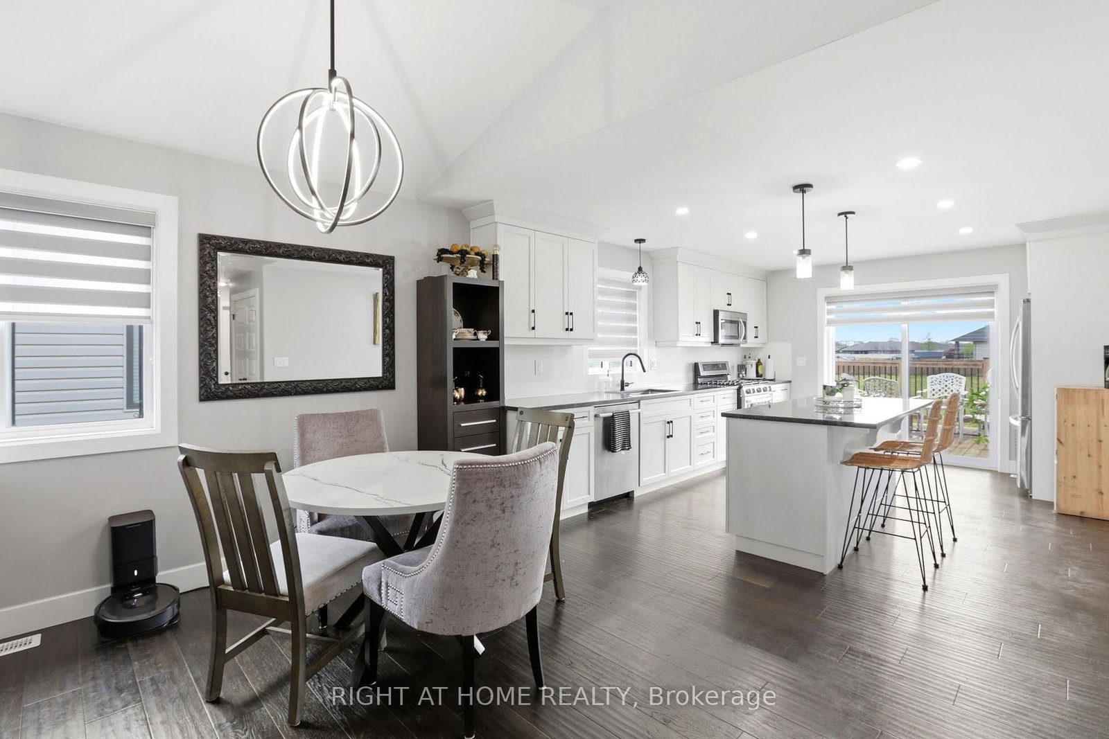 114 Tuscany Trail • Chatham-Kent, ON photo 10