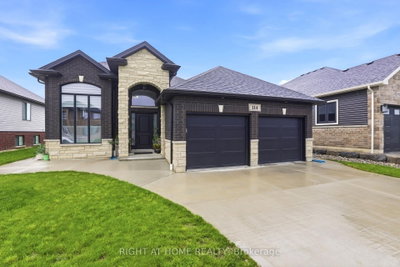 114 Tuscany Trail • Chatham-Kent, ON photo 2