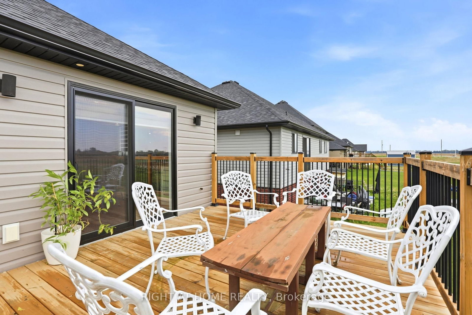 114 Tuscany Trail • Chatham-Kent, ON photo 38
