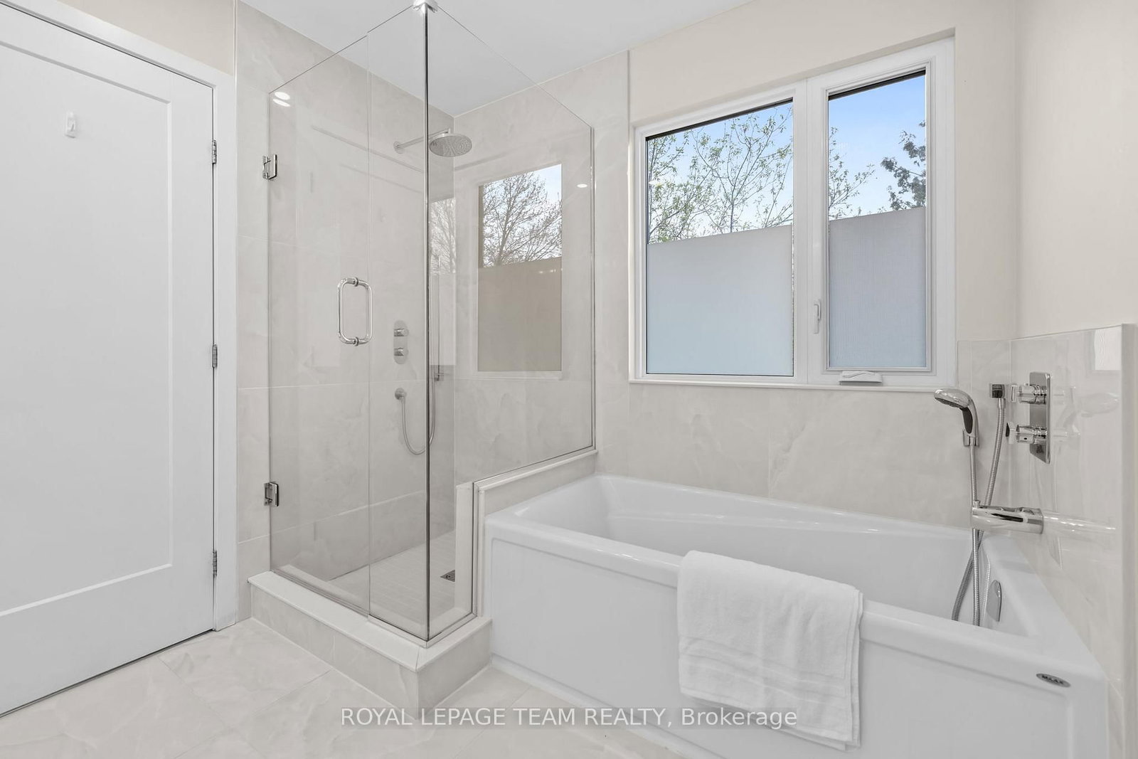 498 Wentworth Avenue - Photo 20