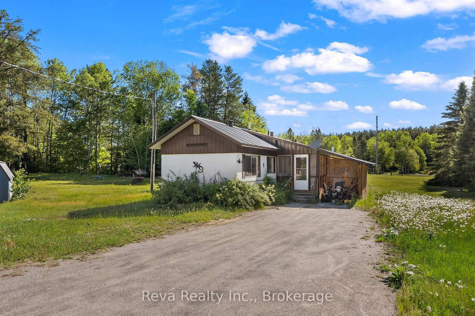 38 Boulter Lake Road • Maynooth, ON photo 1