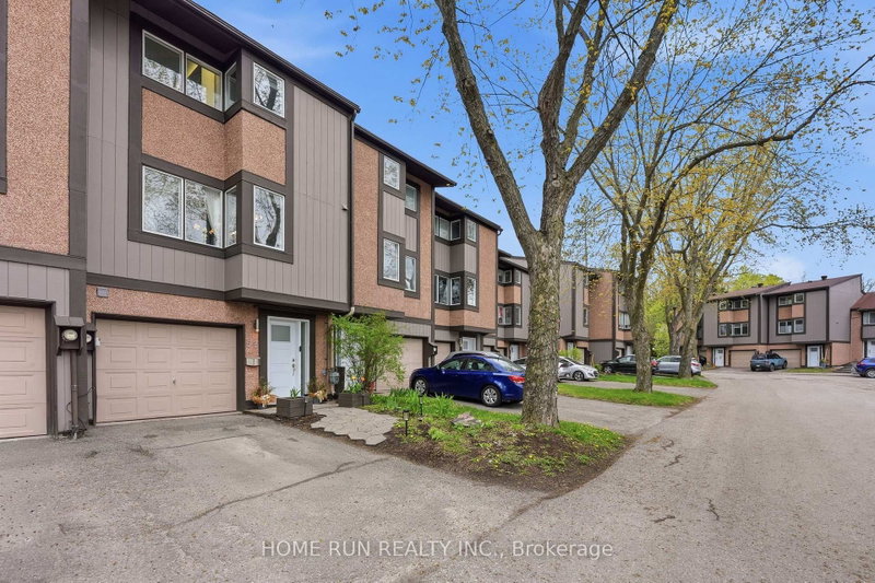 52 Reaney Court