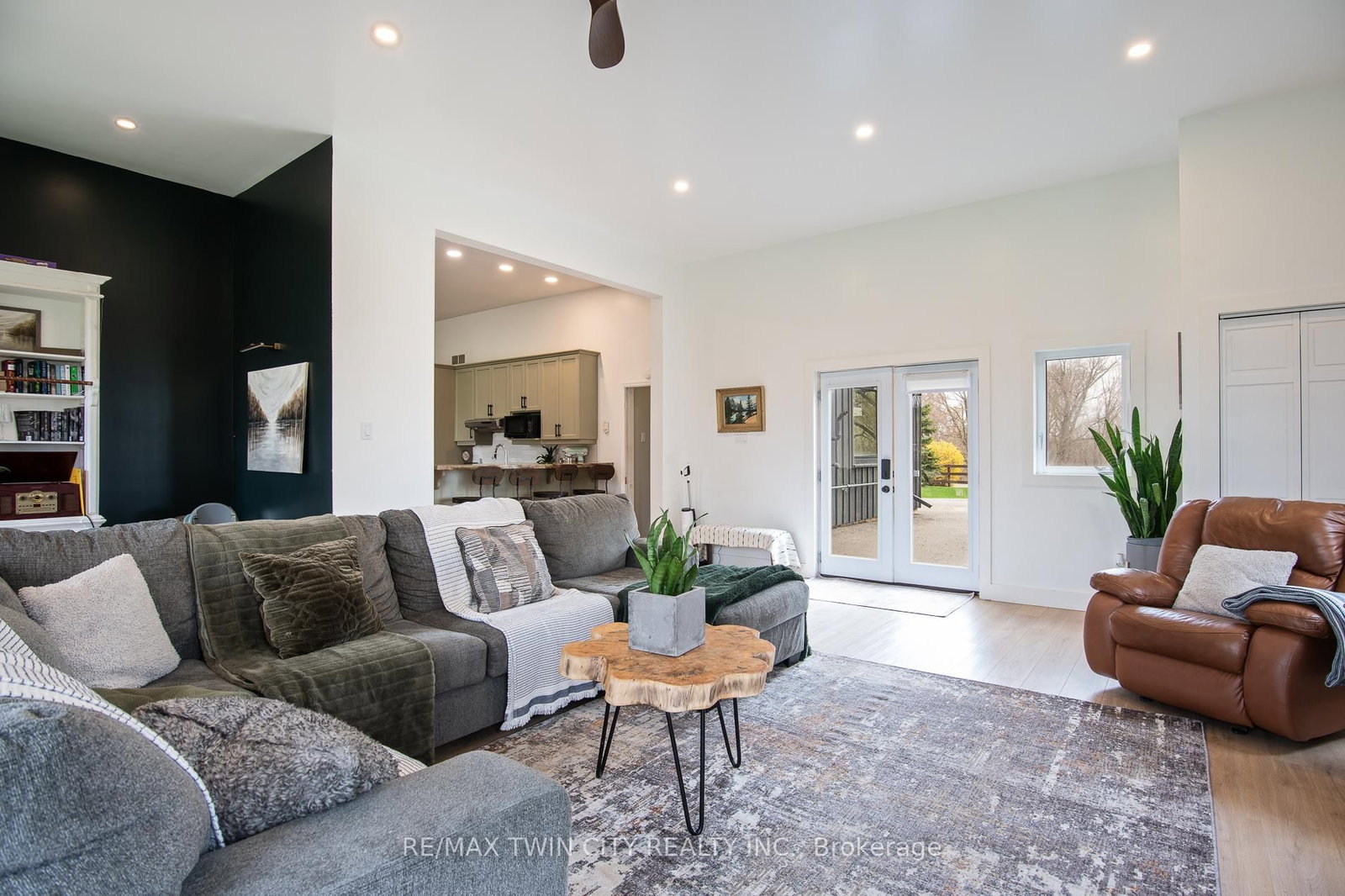 464 Piper Street • North Dumfries, ON photo 28