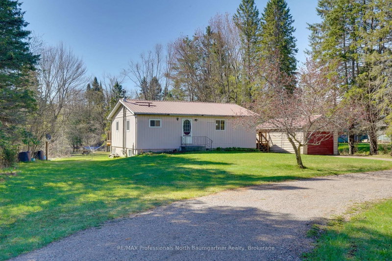4112 Deep Bay Road, Minden Hills