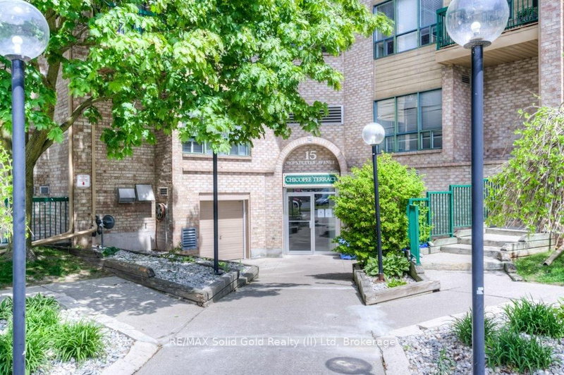 221 - 15 Hofstetter Avenue