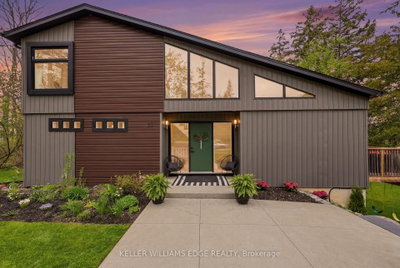 25 Shadywood Lane • Cambridge, ON photo 2