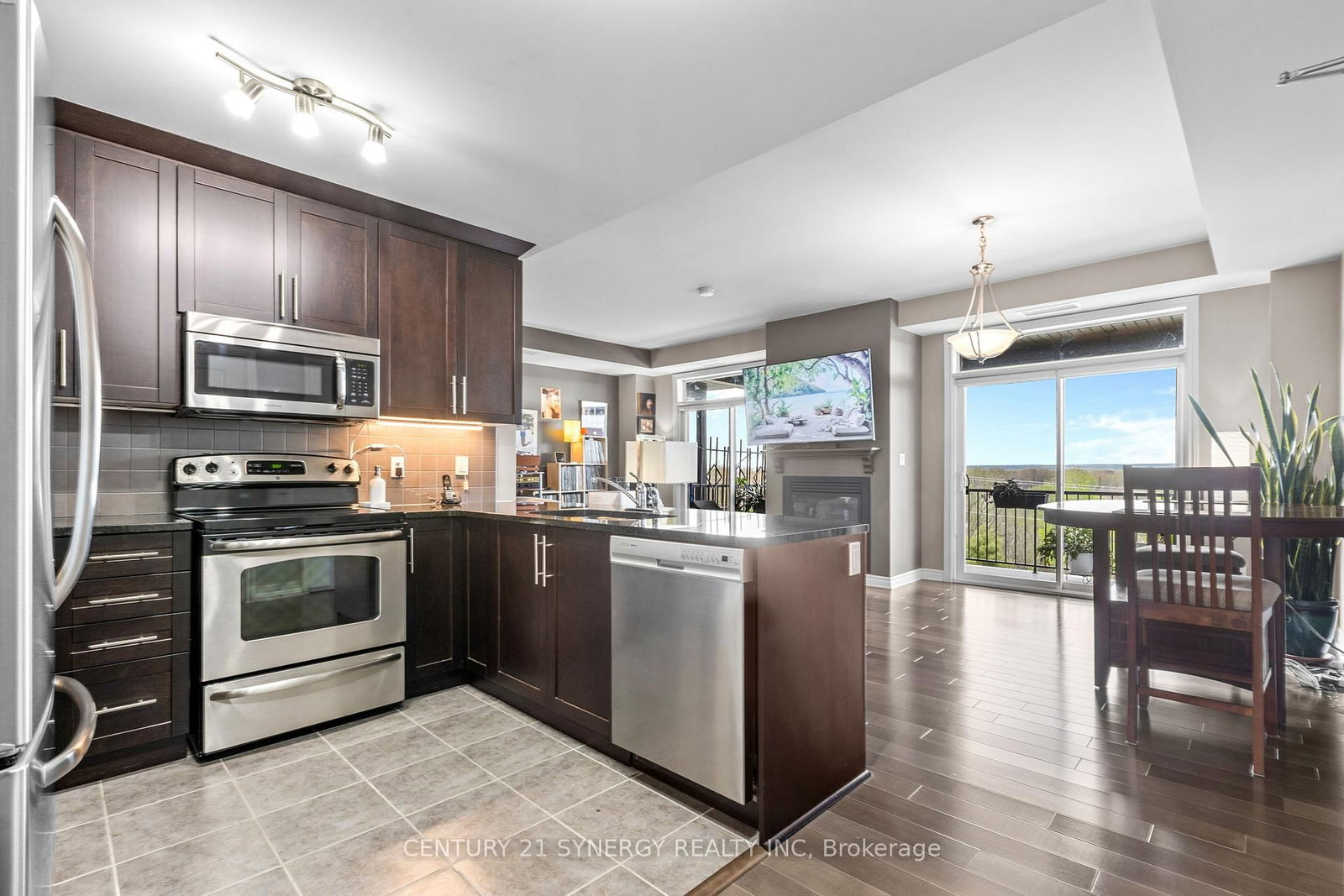 10 Prestige Circle, Unit 7 - Photo 16