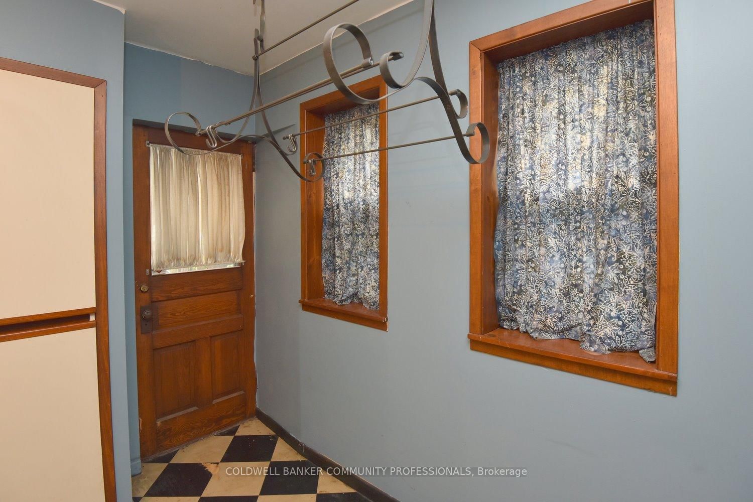 128 Hess Street S • Hamilton, ON photo 16