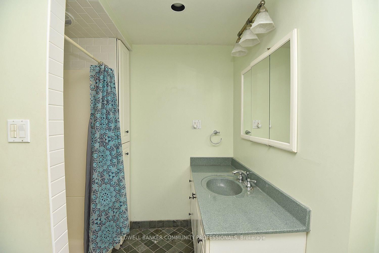 128 Hess Street S • Hamilton, ON photo 31