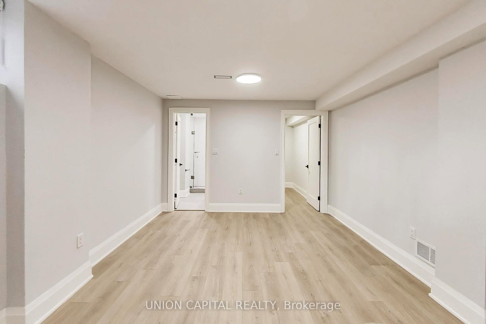 58 Forsyth Avenue N - Photo 43