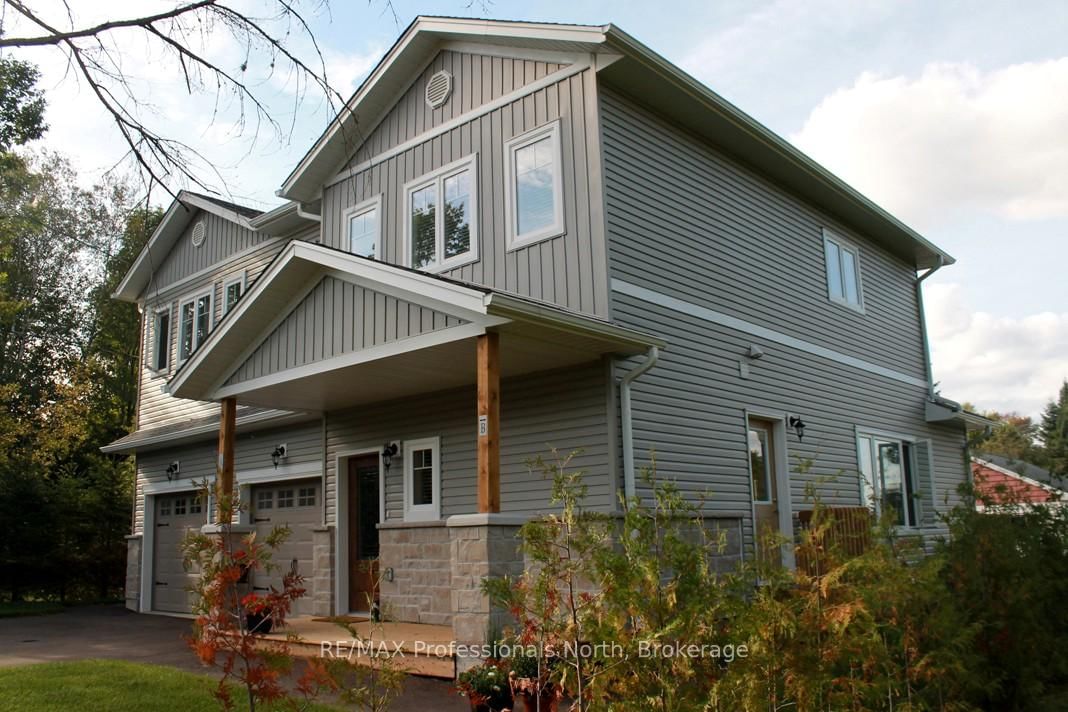 5 Greaves Avenue • Huntsville, ON photo 4
