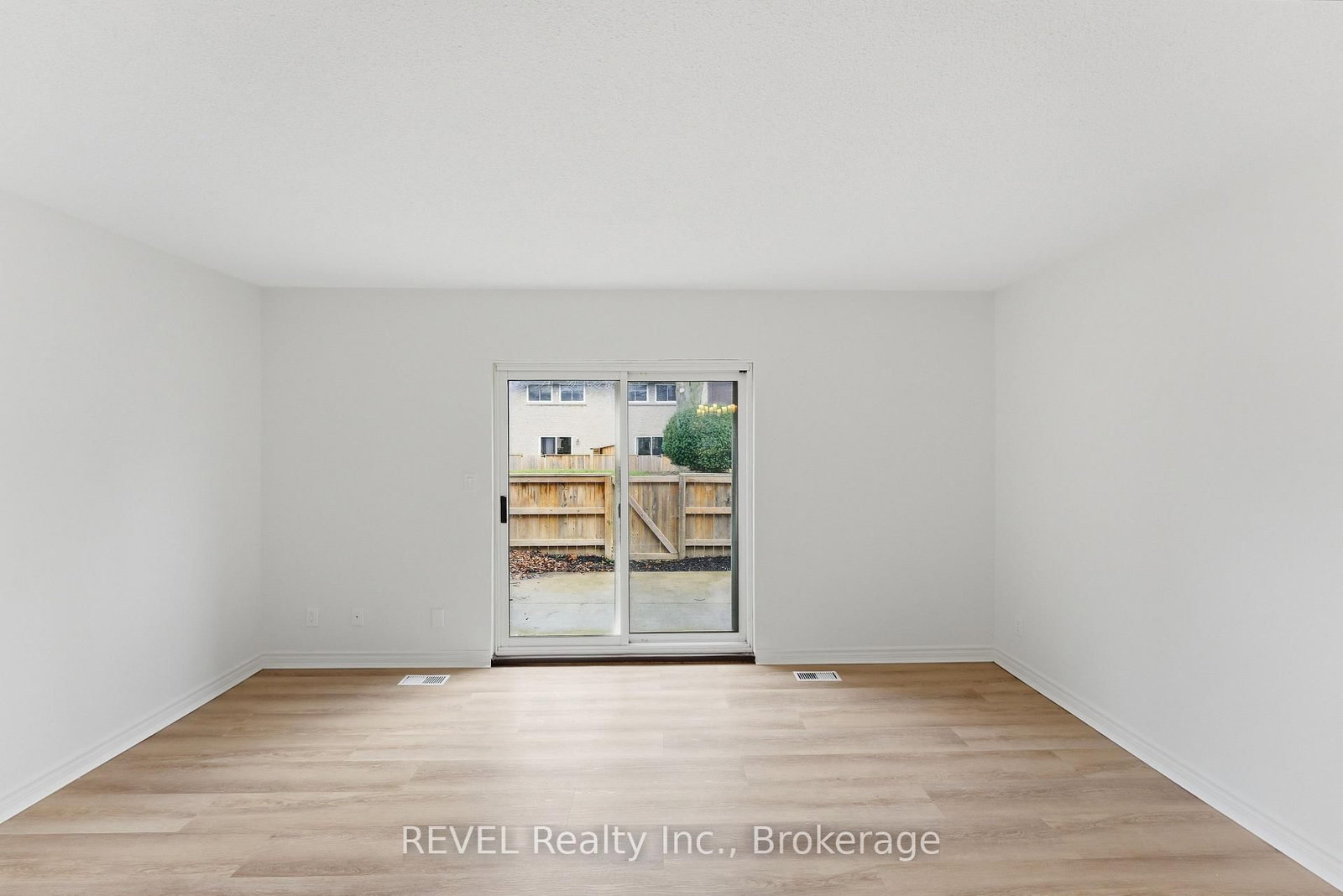 151 Linwell Road • #15 • St. Catharines, ON photo 13