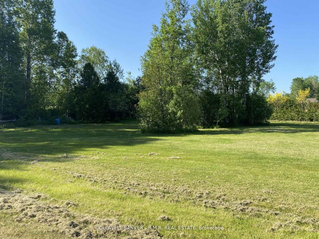 Lot 11 Pinewood Boulevard