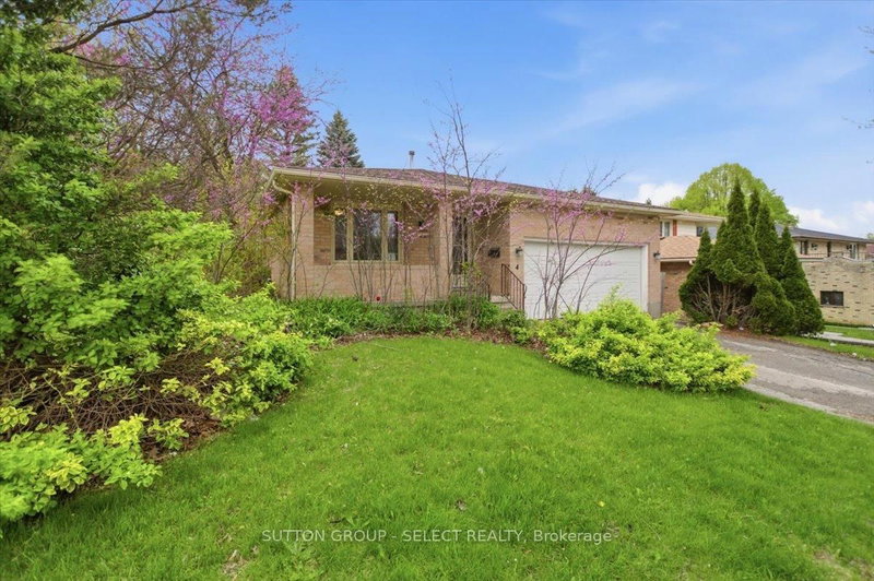 home for lease on 4 CHEPSTOW Gate