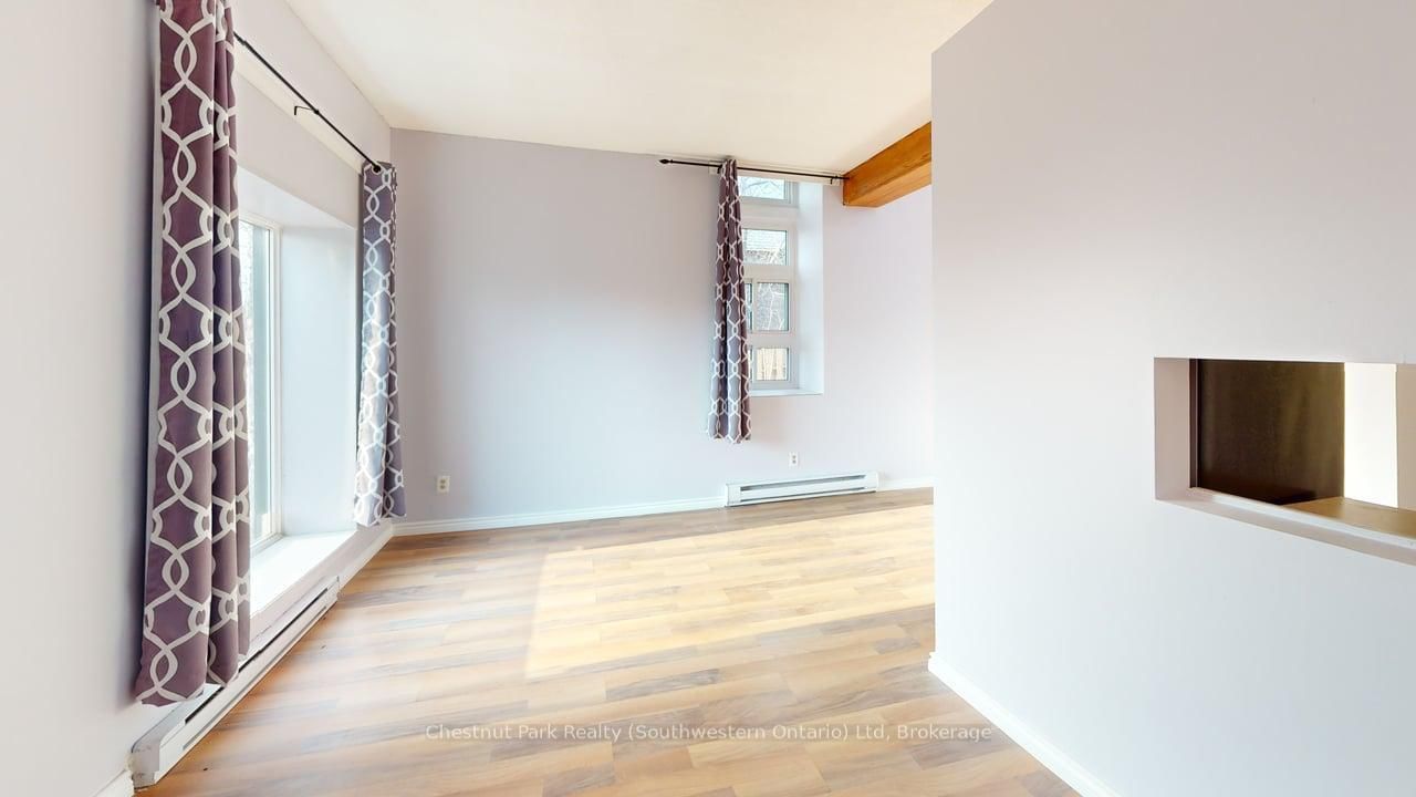 97 Farquhar Street, Unit 101