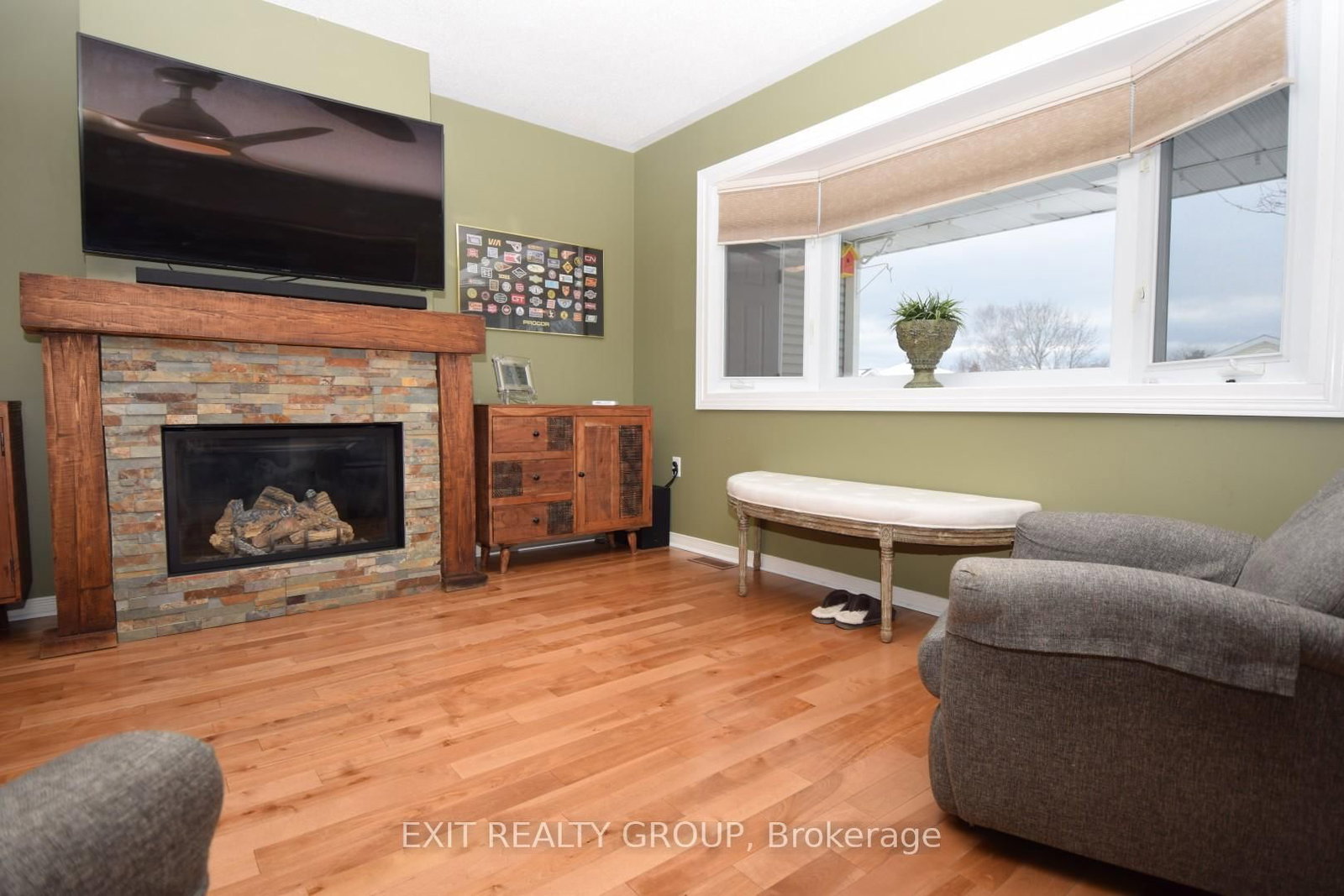 1 Quaker Court • Prince Edward County, ON photo 6