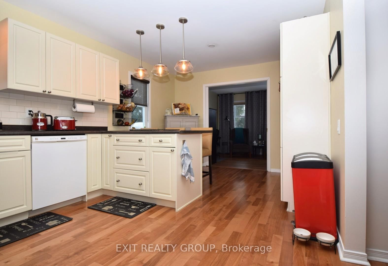 1 Quaker Court • Prince Edward County, ON photo 9