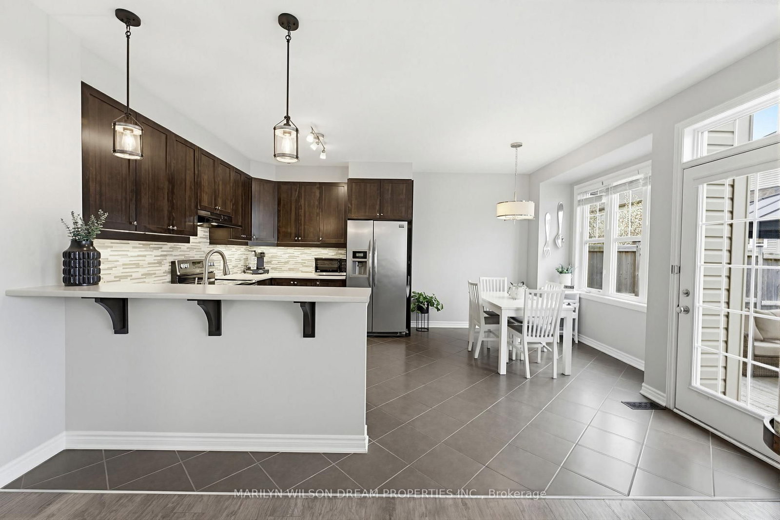 361 Gallantry Way - Photo 17