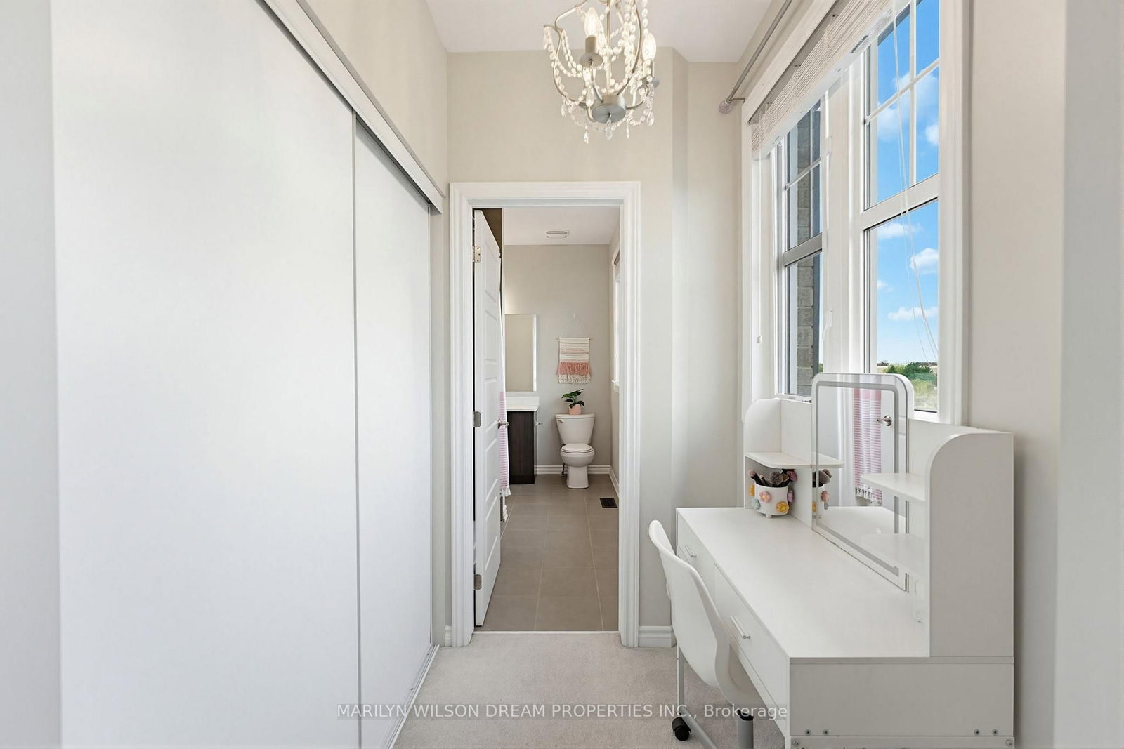 361 Gallantry Way - Photo 31