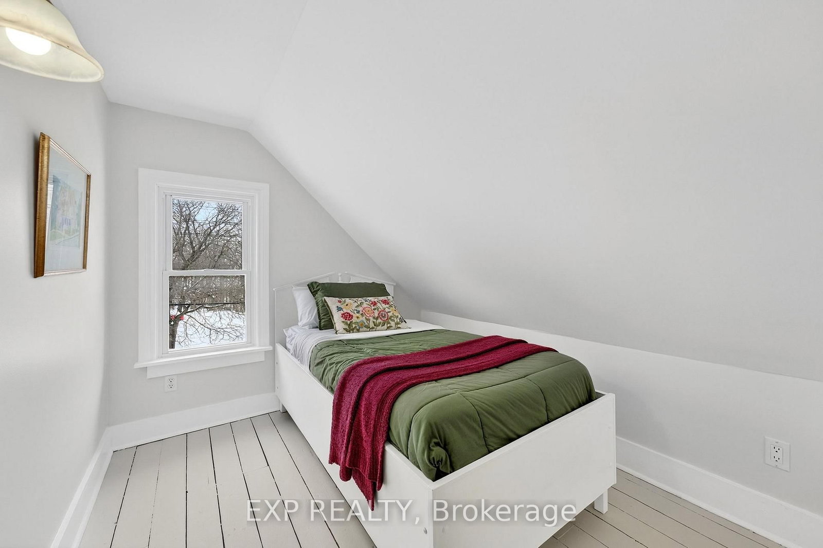 16 Barker Street • Prince Edward County, ON photo 32