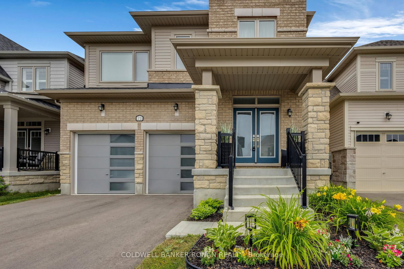 71 Harpin Way W • Centre Wellington, ON photo 4