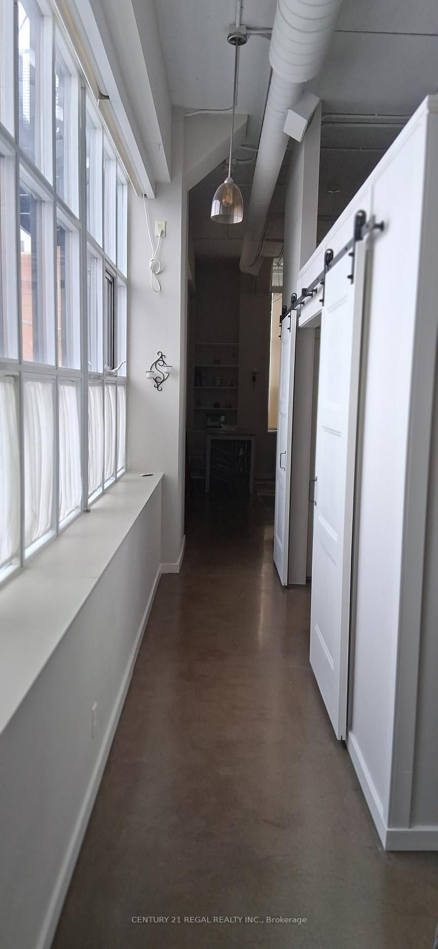 404 King Street W, Unit 102 - Photo 22