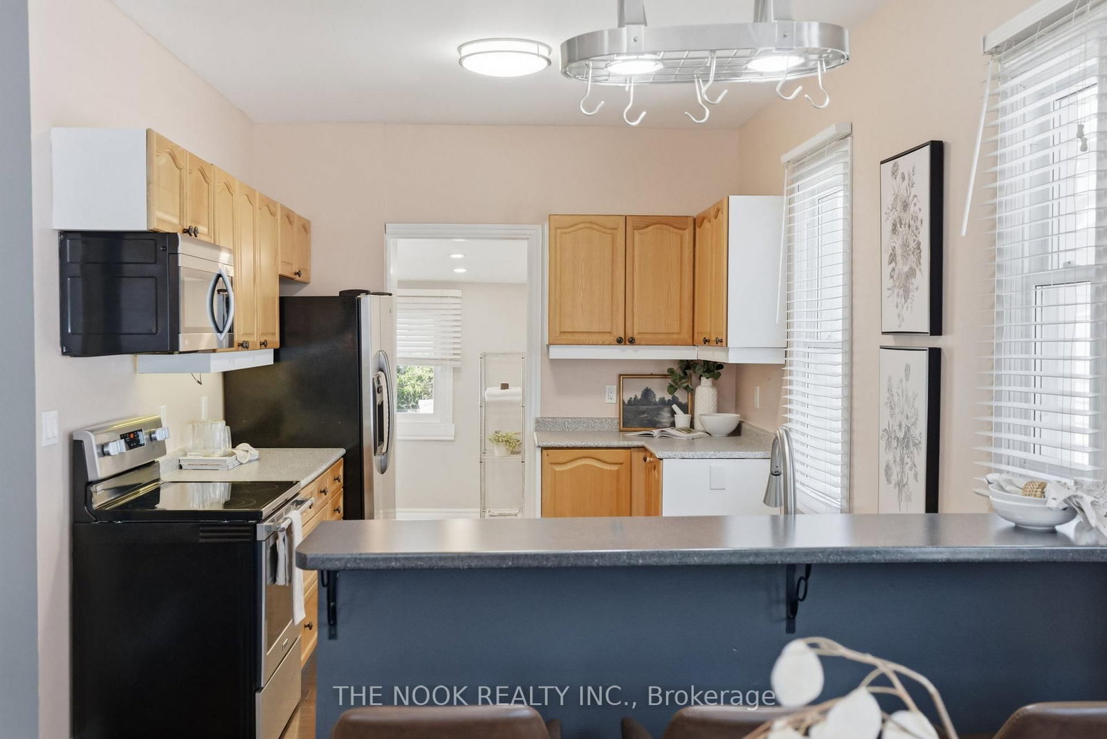576 Wolfe Street • Peterborough, ON photo 5