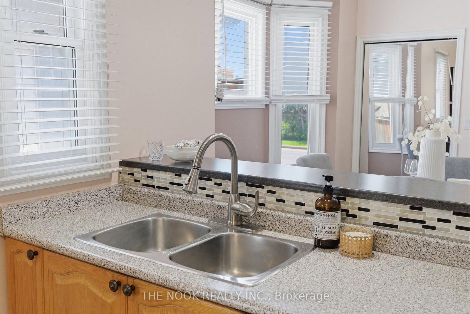 576 Wolfe Street • Peterborough, ON photo 8