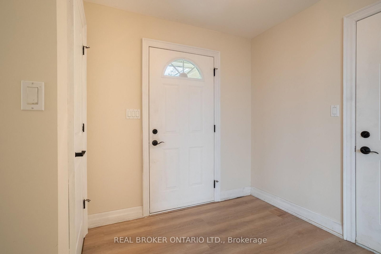 21 Villella Road • Haldimand, ON photo 9