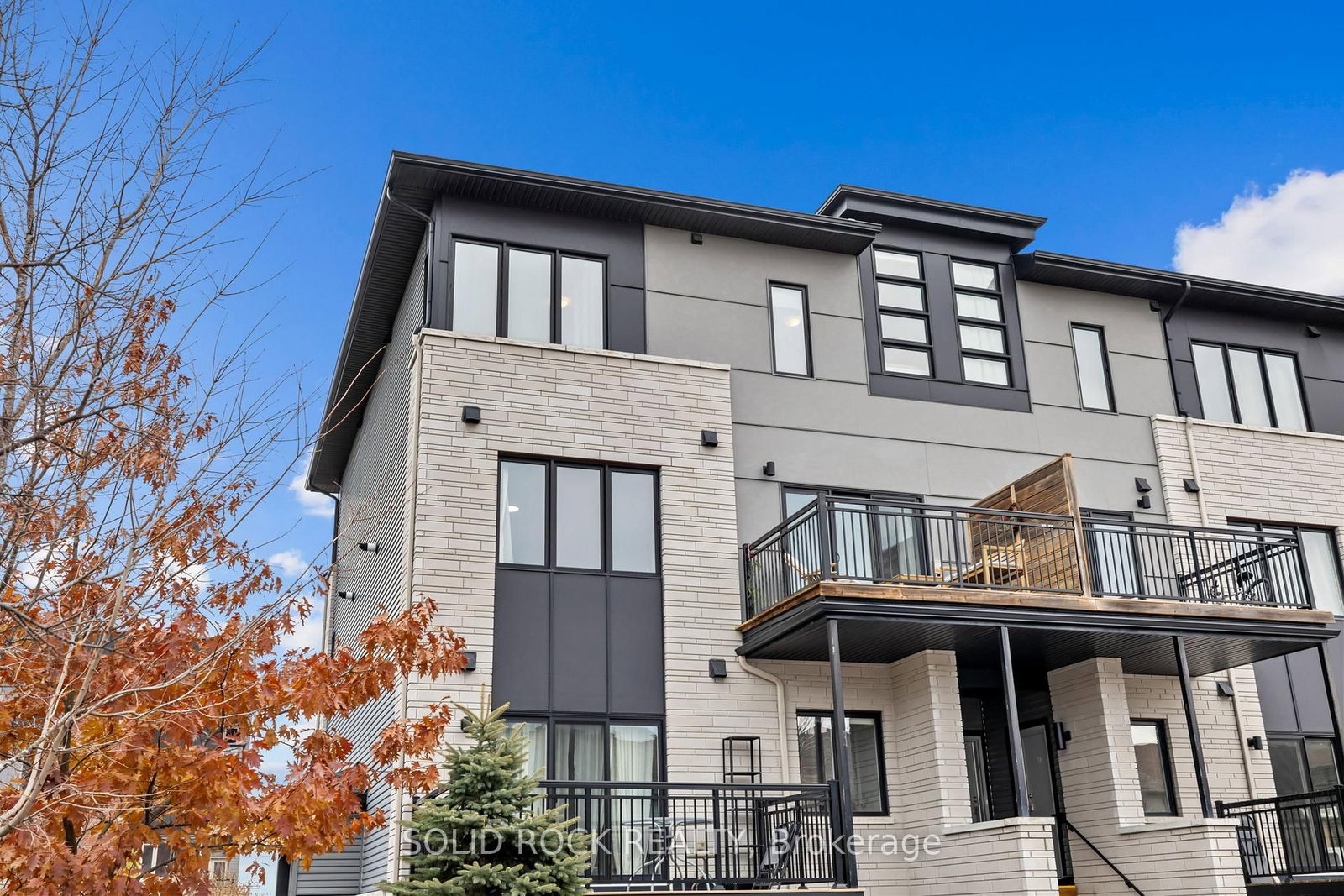 442 Via Verona Avenue, Unit B - Photo 2