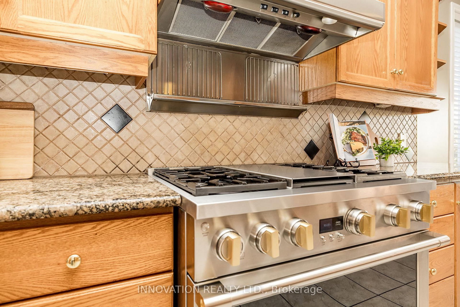 25 Kyle Avenue • Stittsville, ON photo 18
