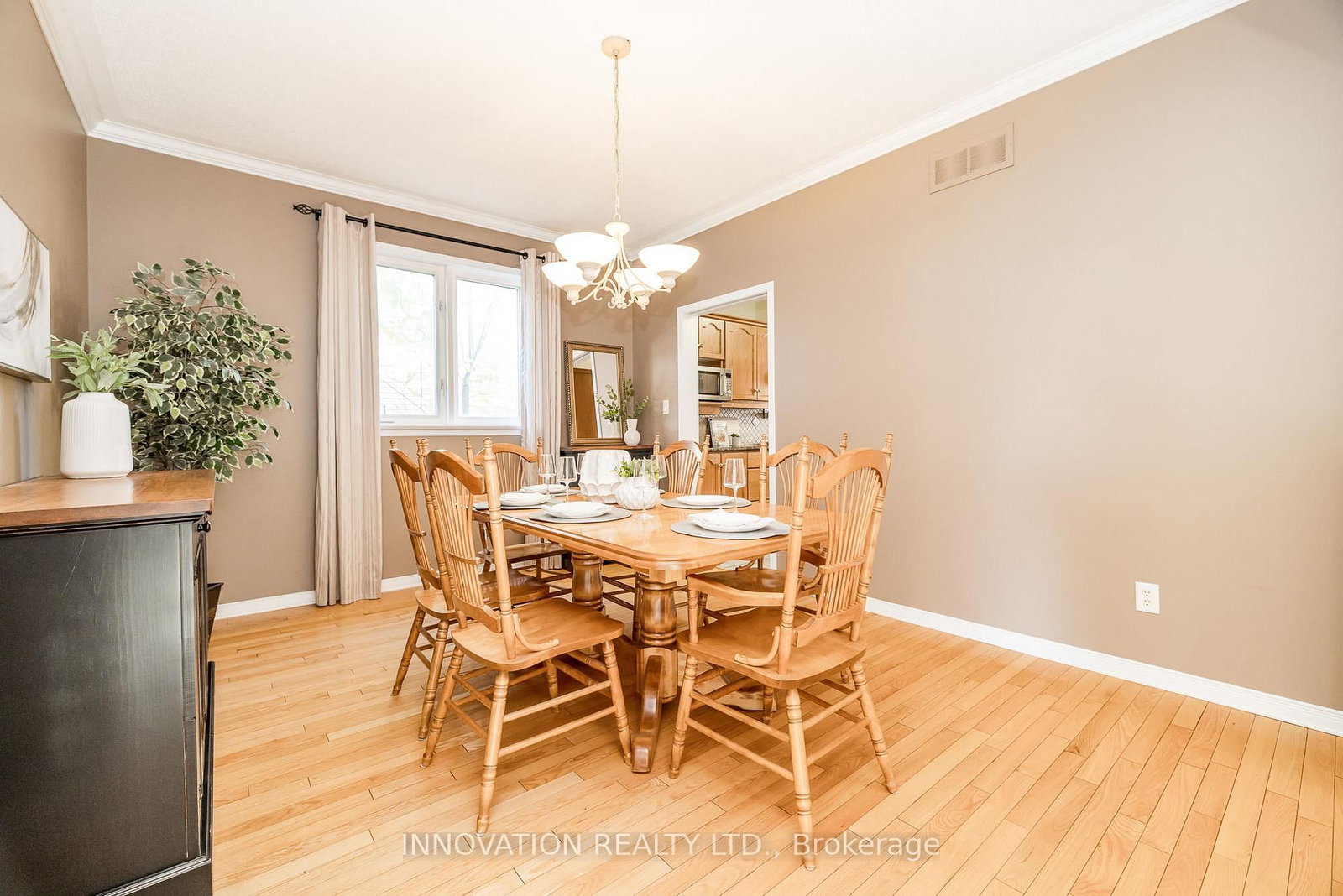 25 Kyle Avenue • Stittsville, ON photo 6