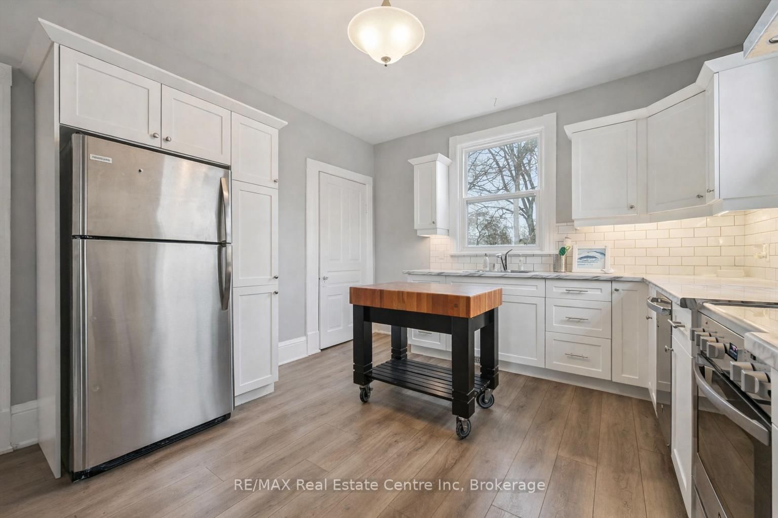 29 Crimea Street • Guelph, ON photo 11