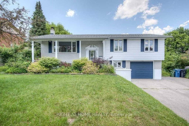 home for lease on 92 Western Avenue