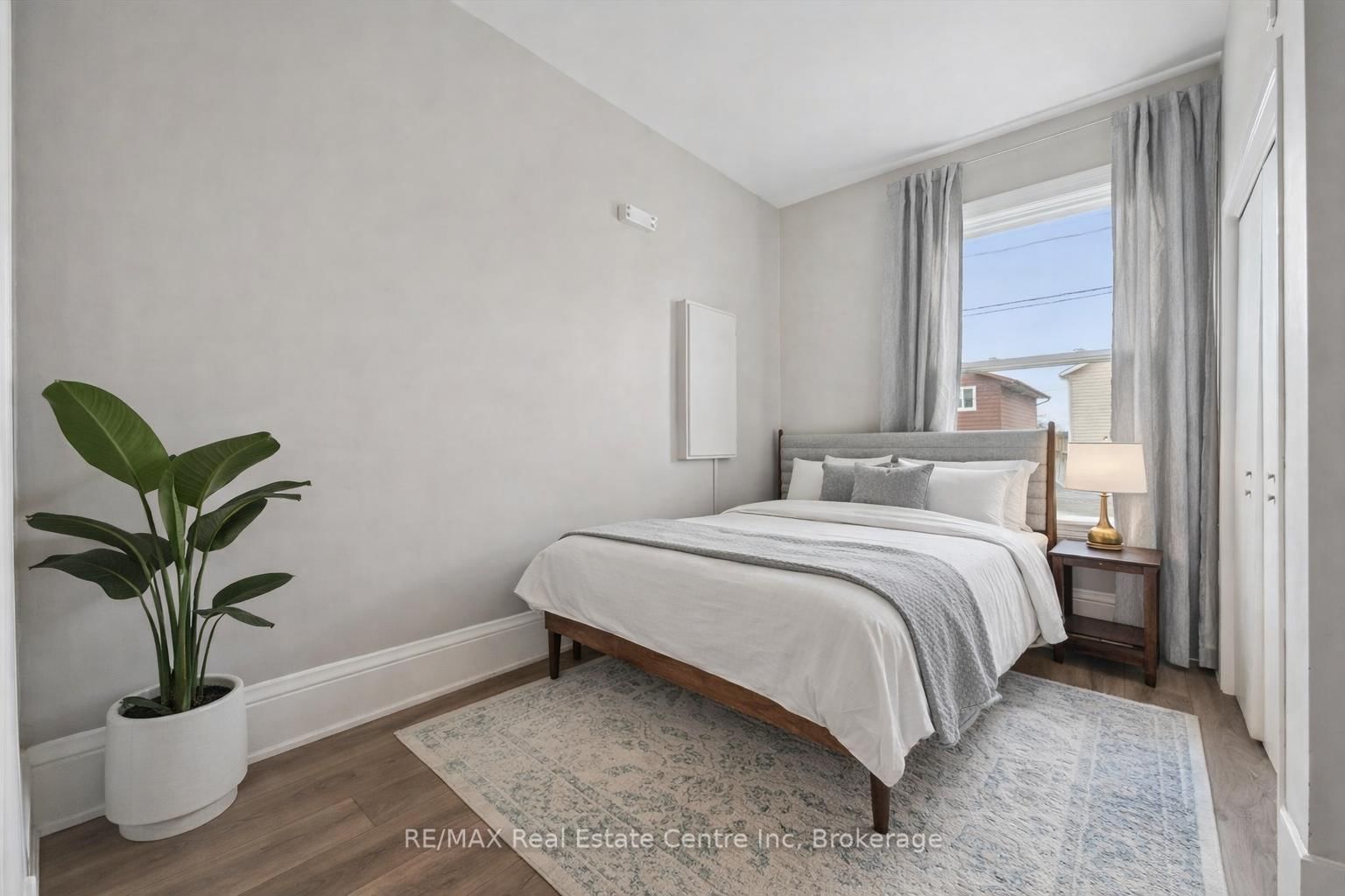 29 Crimea Street • Guelph, ON photo 14