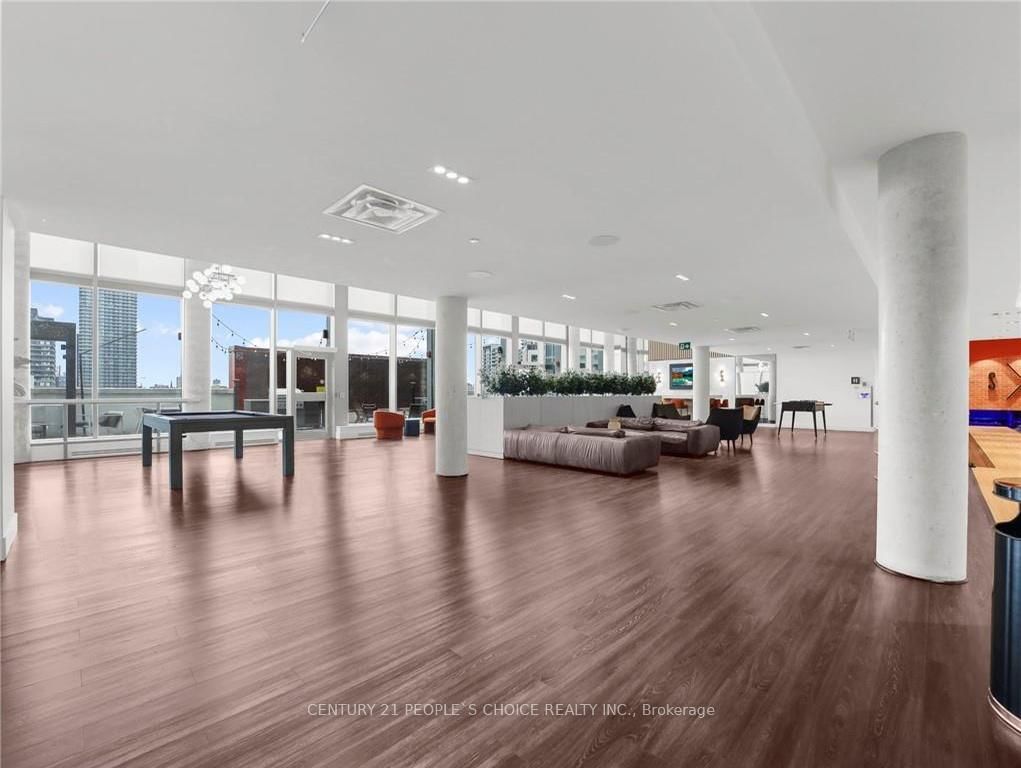 5 Wellington Street S, Unit 905 - Photo 2