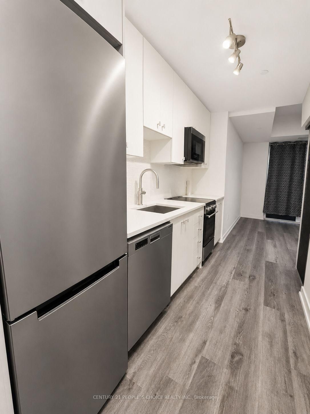 5 Wellington Street S, Unit 905 - Photo 21